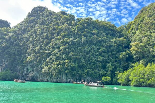 Hong Island and 4 Islands Day Trip from Krabi by Neptune Speedboat