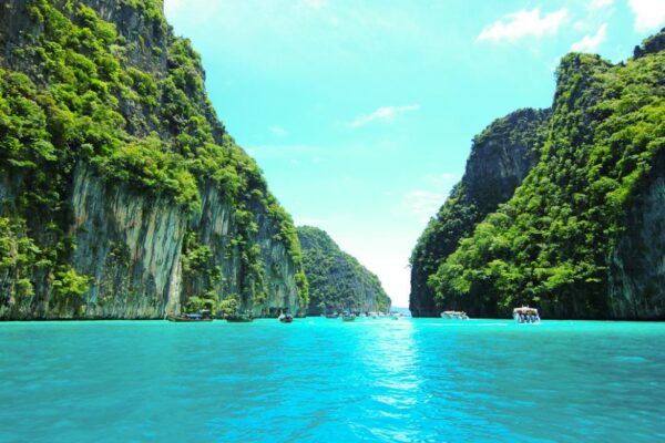 Phi Phi Islands Full-Day Speedboat Adventure from Krabi